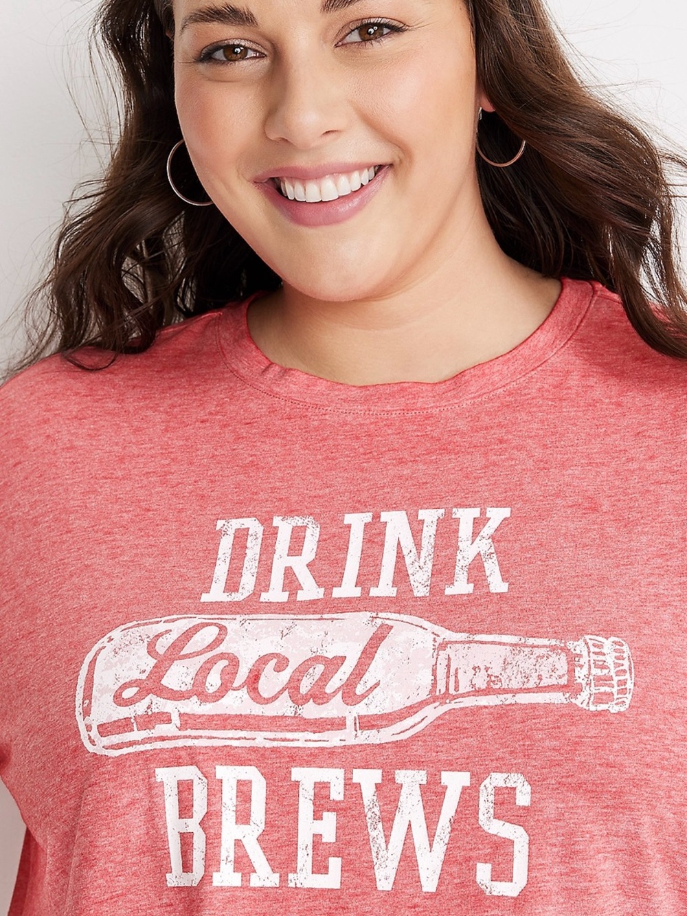 Maurices Coral Crewneck Tee with White 'Drink Local Brews' Graphic Sz M - NWT
